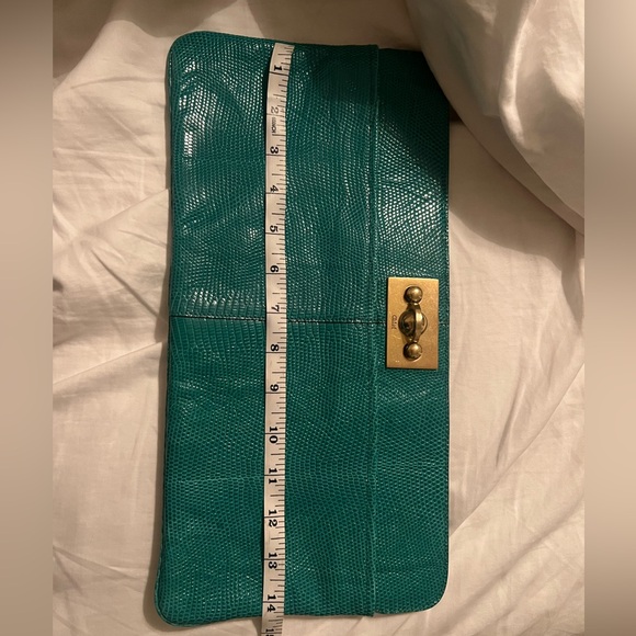 Chloe elongated lizard clutch - Picture 9 of 10